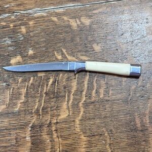 Carvel Hall Vintage Style‎ Carving Knife with Cream Handle